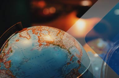 Desafios da expansão internacional ilustrados com um globo