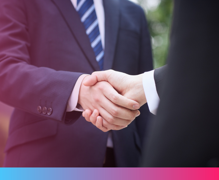 pay international contractors